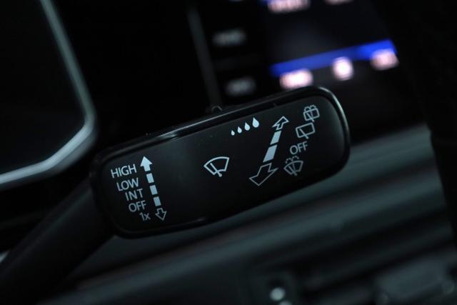 VOLKSWAGEN Taigo 1.0 TSI 115 CV TETTO DSG R-Line Prezzo Netto