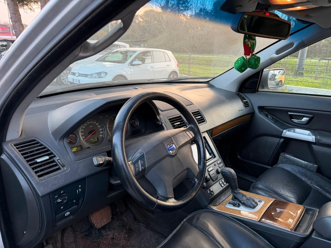 Volvo XC 90 XC90 2.4 D5 185 CV AWD Momentum COMMERCIANTI