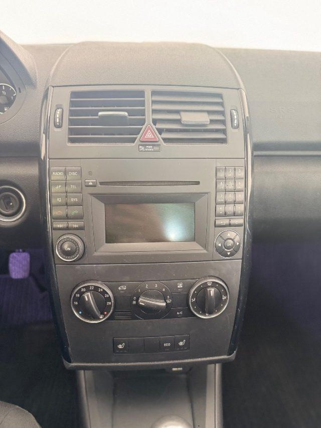 MERCEDES-BENZ A 160 BlueEFFICIENCY Coupé Special Edition