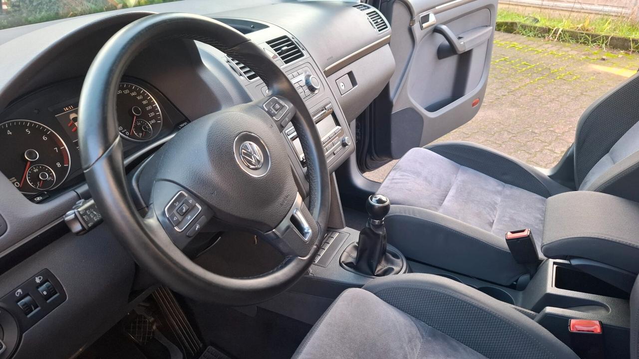 Volkswagen Touran 1.4 TSI Highline