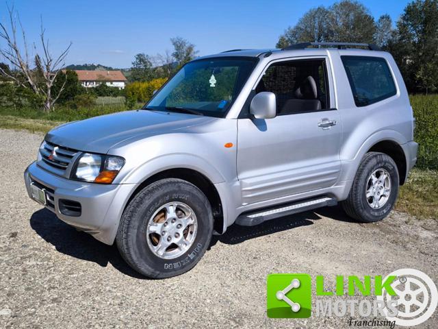 MITSUBISHI Pajero 3.2 16V DI-D 3p. Autocarro