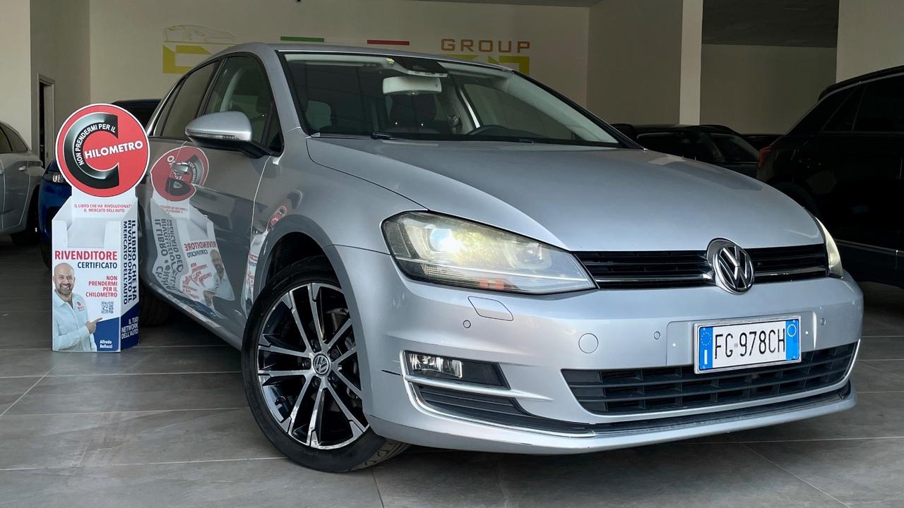 VOLKSWAGEN GOLF 1.6 COMFORT LINE BLUEMOTION TECHNOLOGY TDI 110 CV - FULL LED, NEOPATENTATI