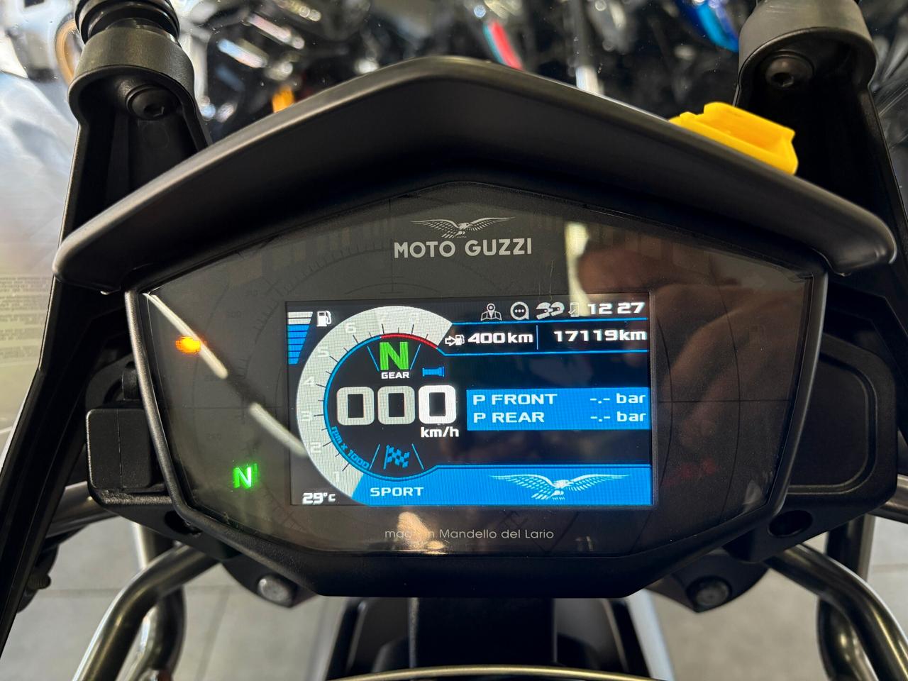 Moto Guzzi V 85 Travel - 2023