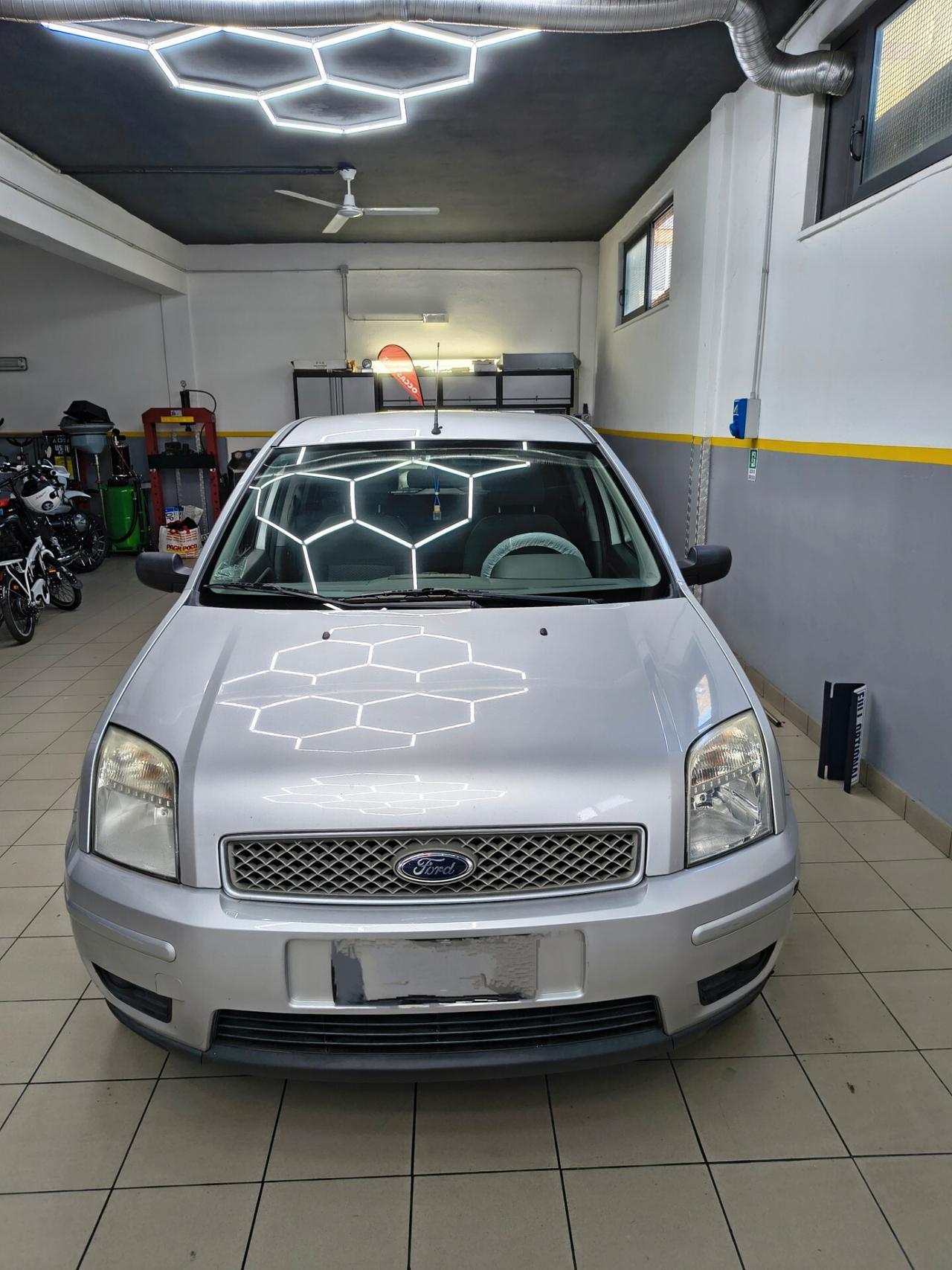 Ford Fusion 1.4 TDCi 5p. Collection