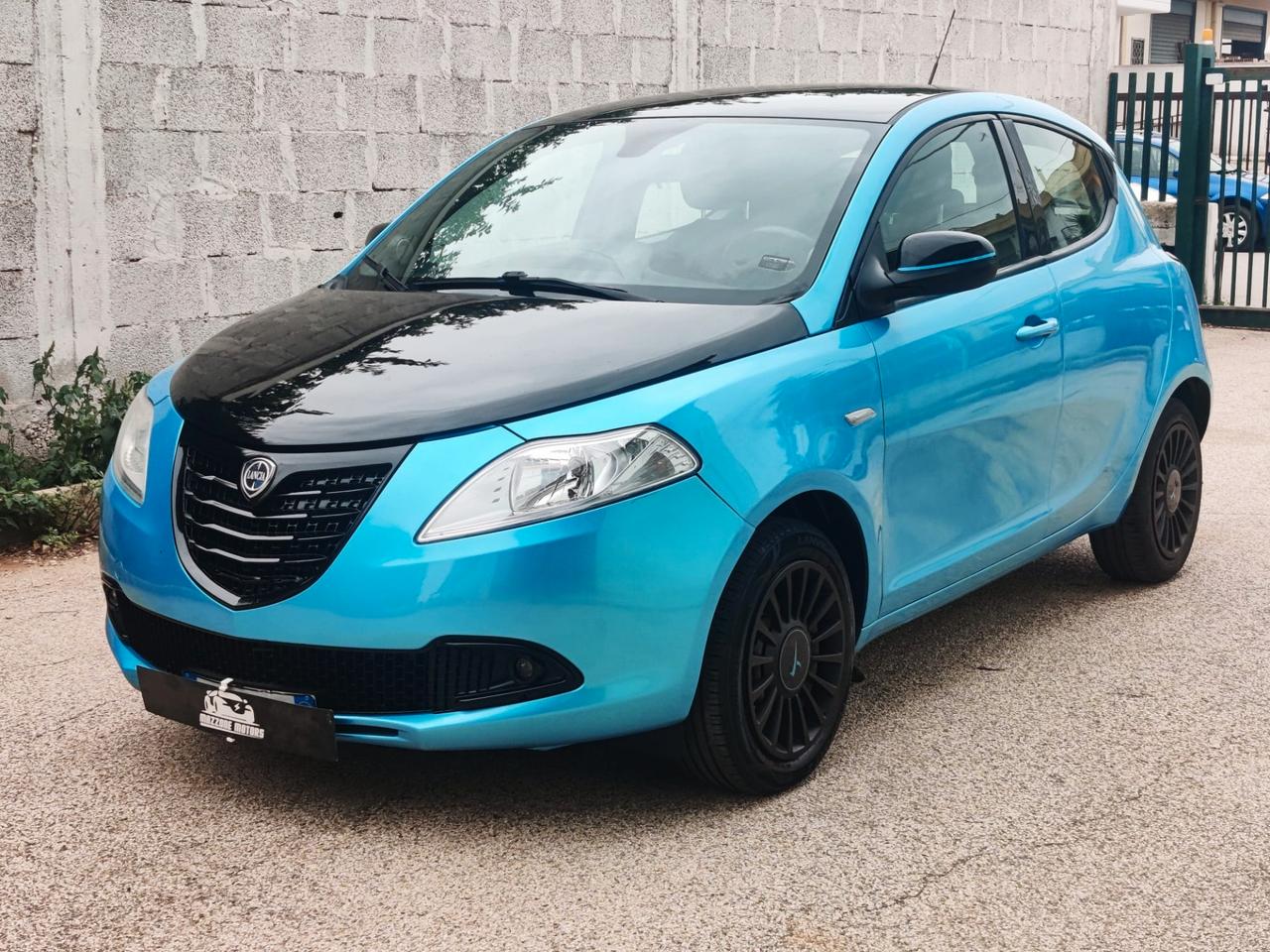 Lancia Ypsilon 1.2 GPL Ecochic S Momodesign