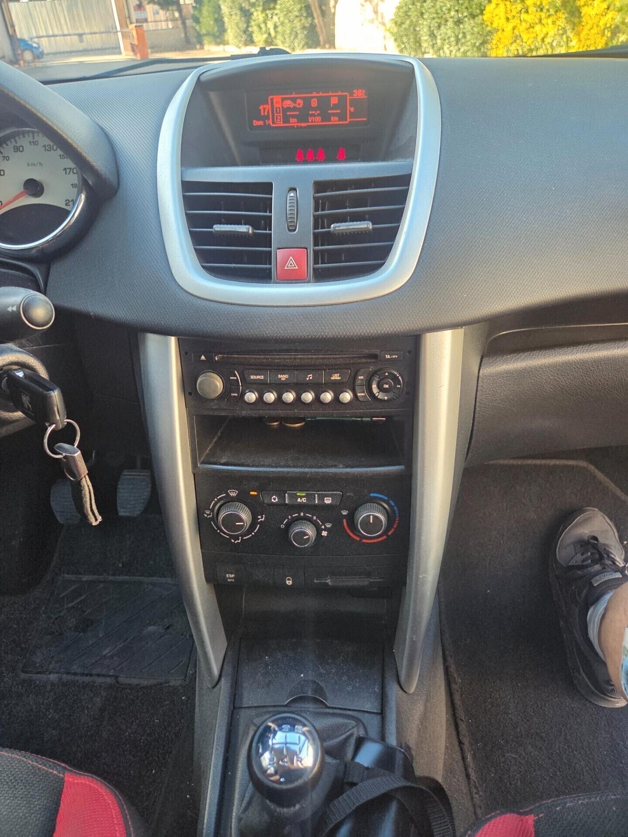 Peugeot 207 1.4 HDi 70CV 5p. Energie