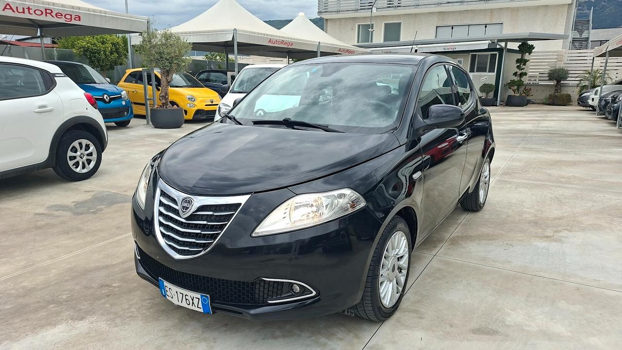 Lancia Ypsilon 1.2 GPL Ecochic Gold