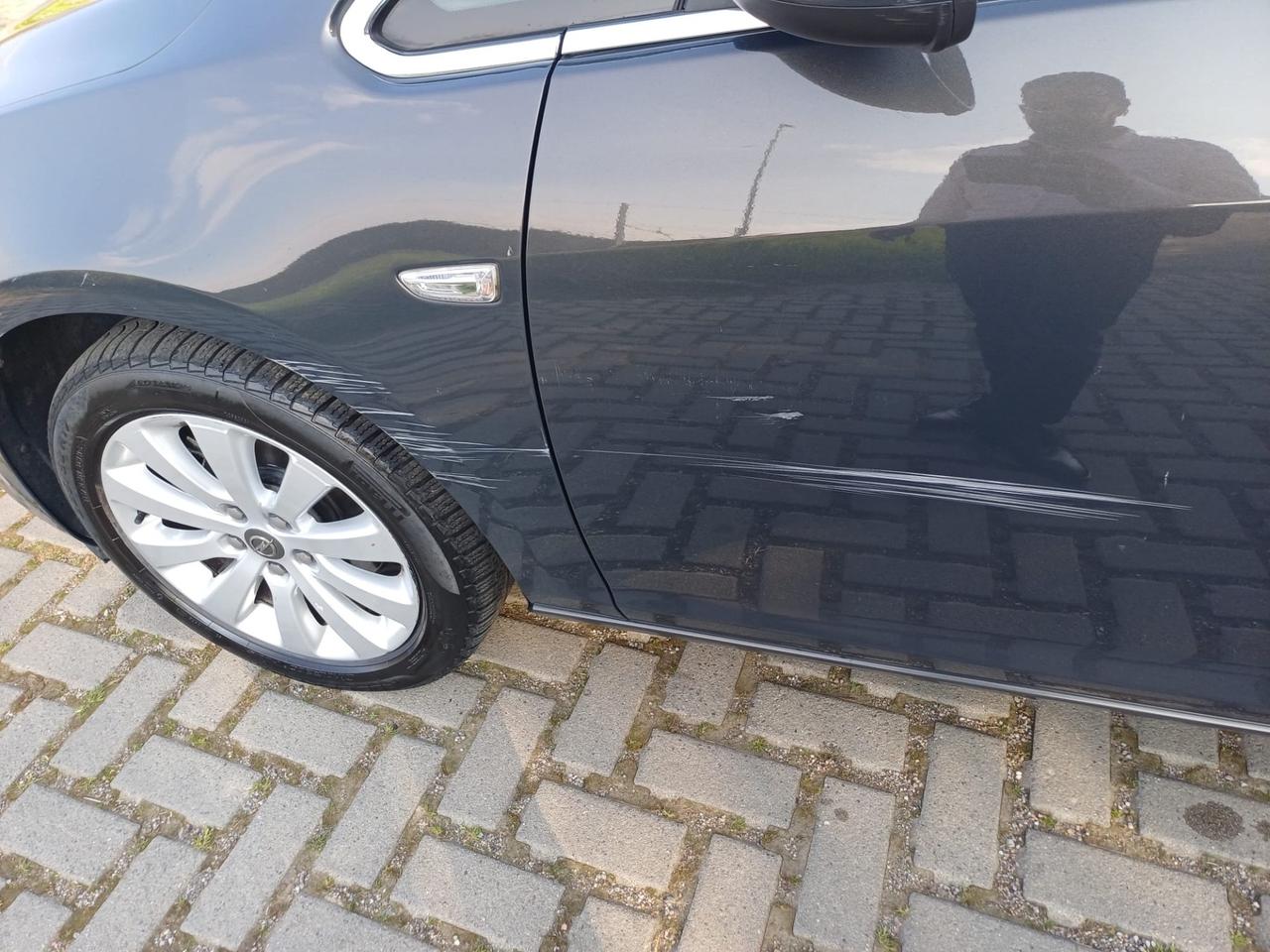 Opel Astra 1.7 CDTI 110CV Sports Tourer Cosmo