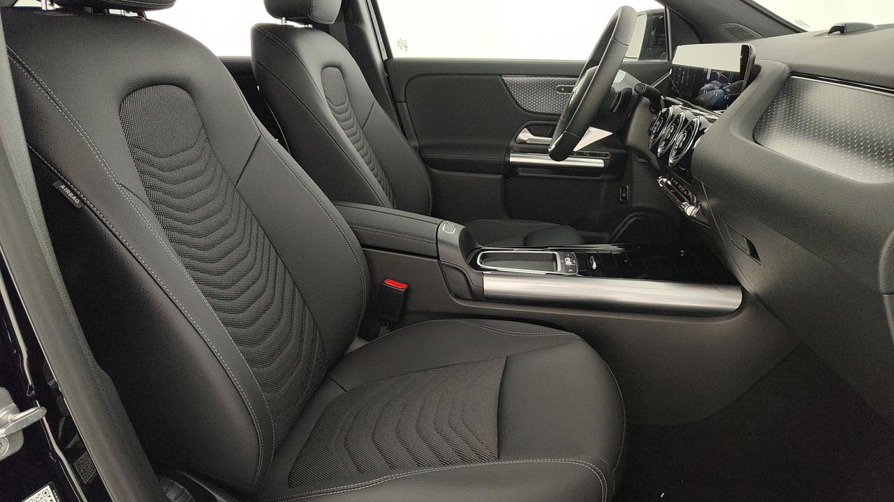 Mercedes-Benz GLA 200 d automatic