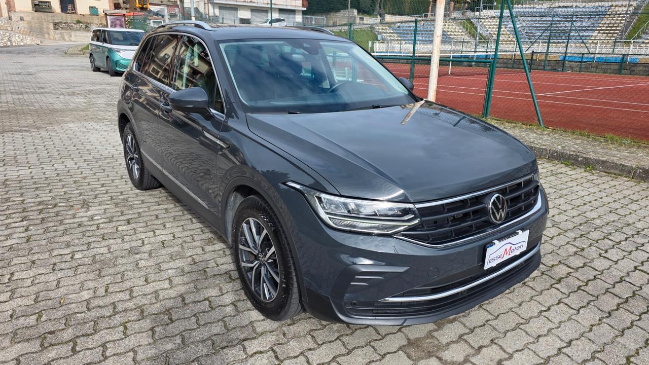 Volkswagen Tiguan 2.0 TDI 150 CV SCR DSG Elegance