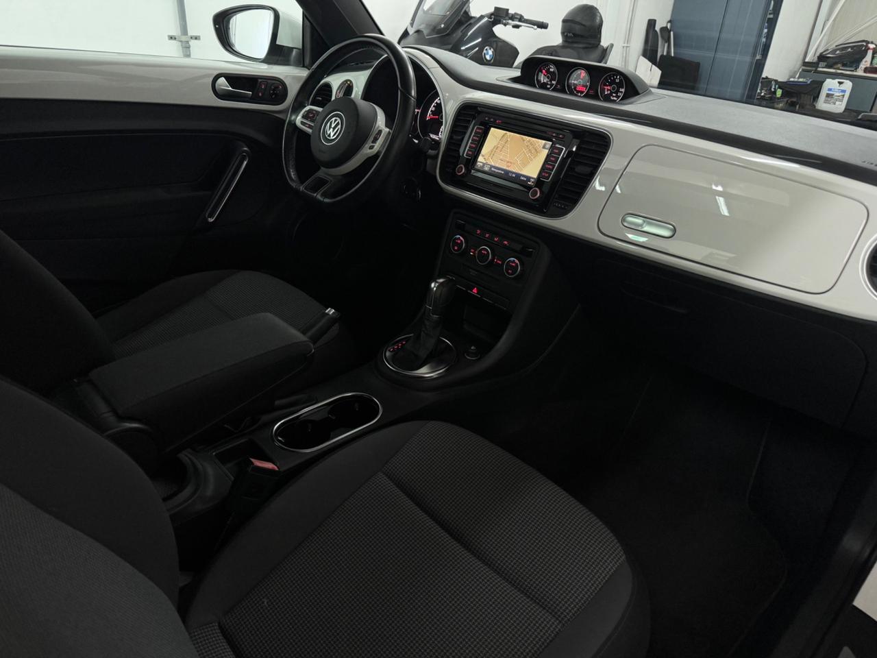 Volkswagen Maggiolino 1.6 TDI DSG Design