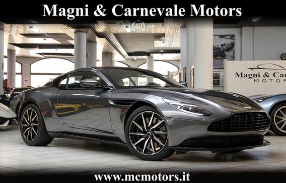 Aston Martin DB11 V8|CONTEMPORARY PACK|BLACK PACK|PACCH. TECNOLOGIA
