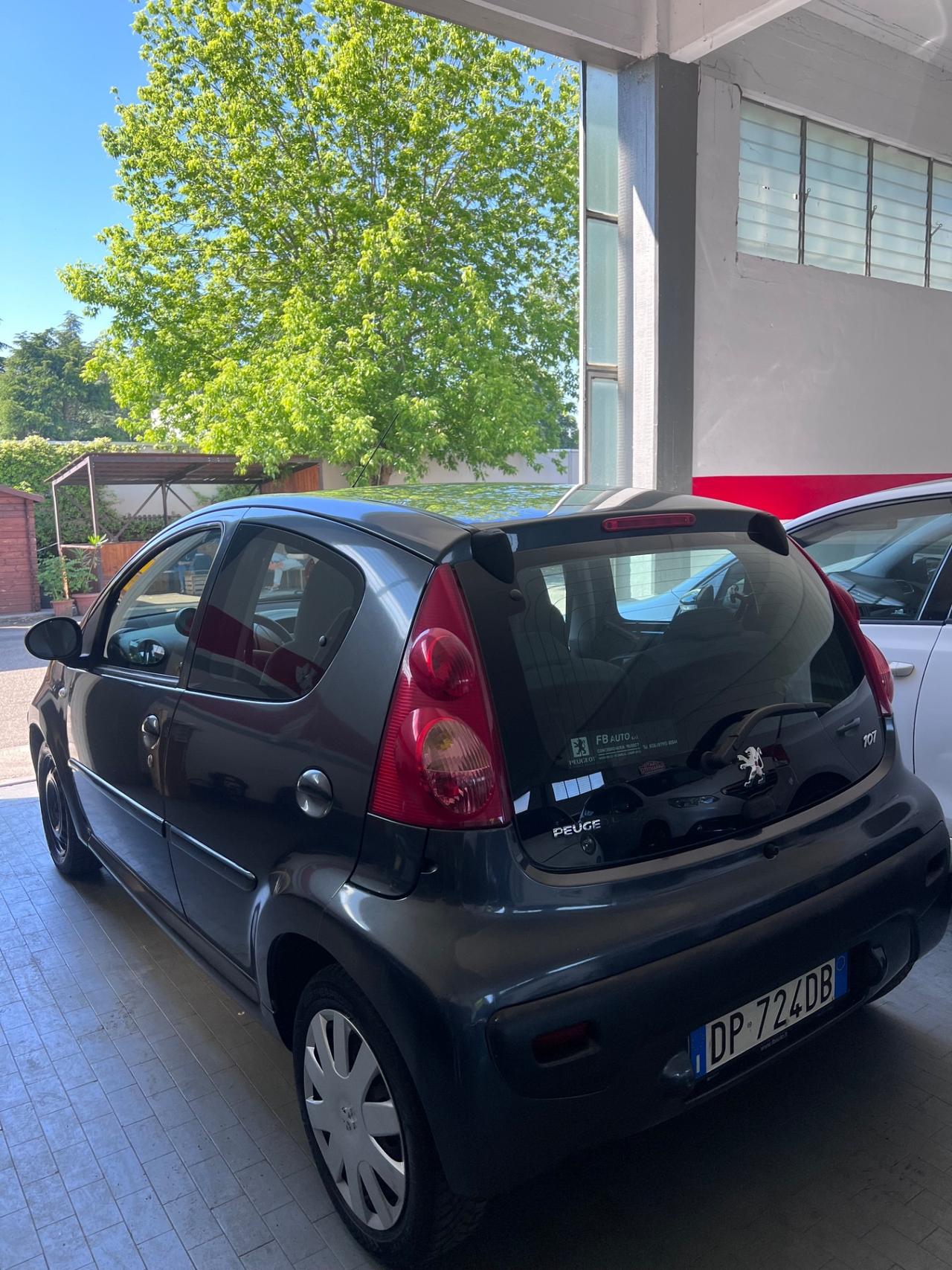 Peugeot 107 1.0 Benzina/ Neopatentati