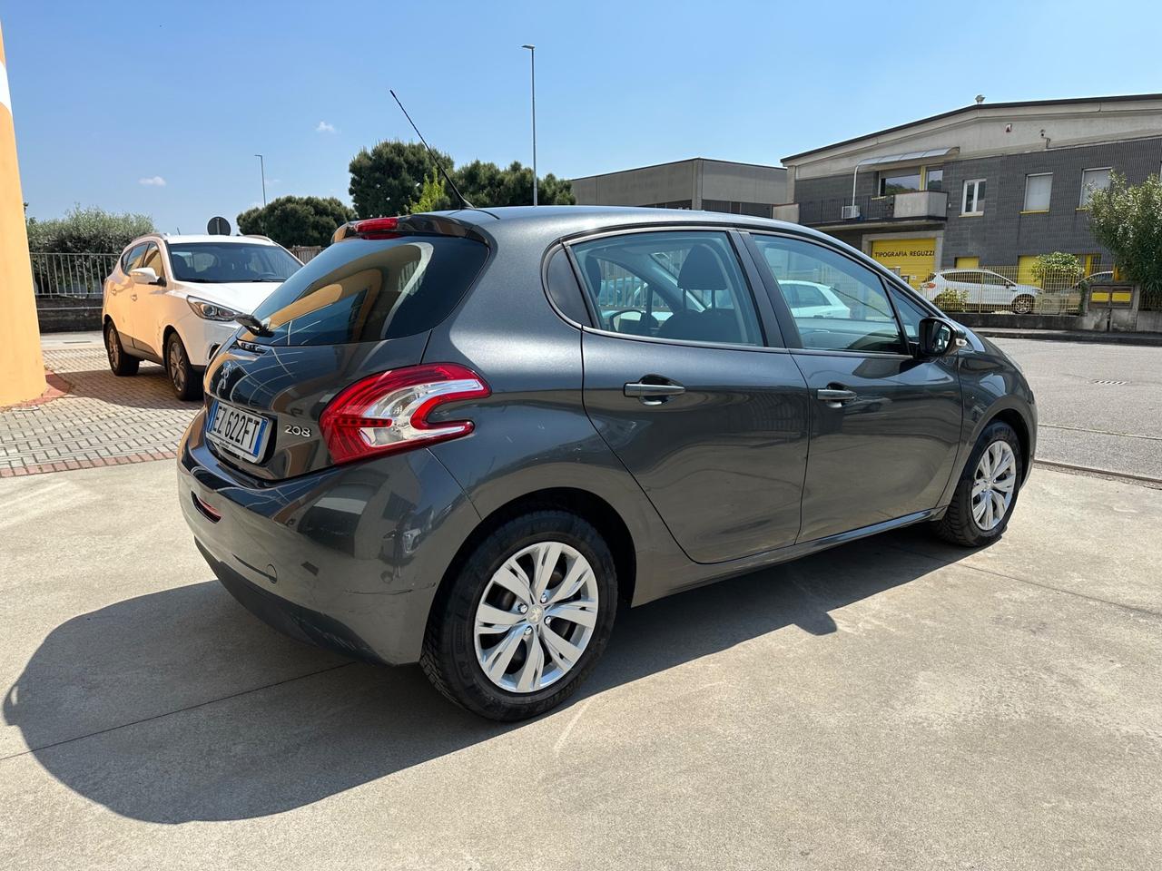 Peugeot 208 1.4 HDi 68 CV 5 porte Active