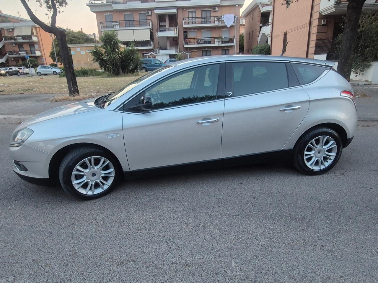 Lancia Delta 1.6 MJT gold anno 2011