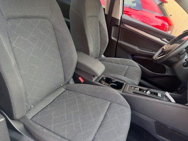 VOLKSWAGEN Golf 1.0 eTSI EVO DSG Life