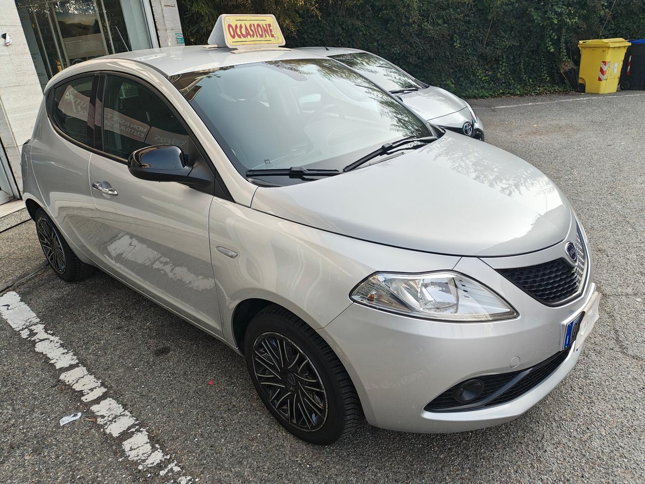 Lancia Ypsilon 1.2 69 CV 5 porte S&S Elefantino Blu