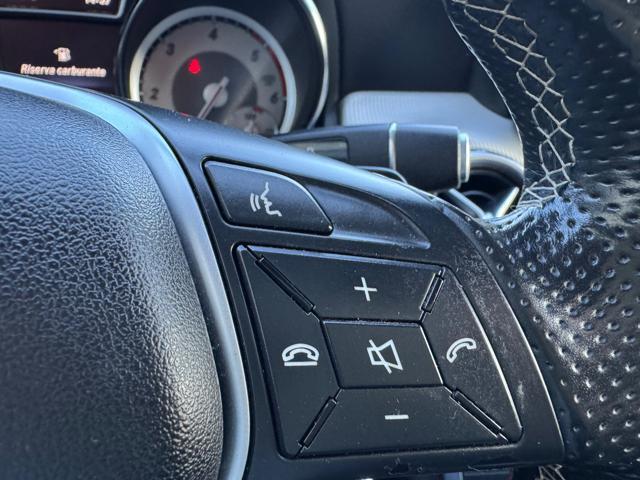 MERCEDES-BENZ GLA 200 CDI Automatic Premium