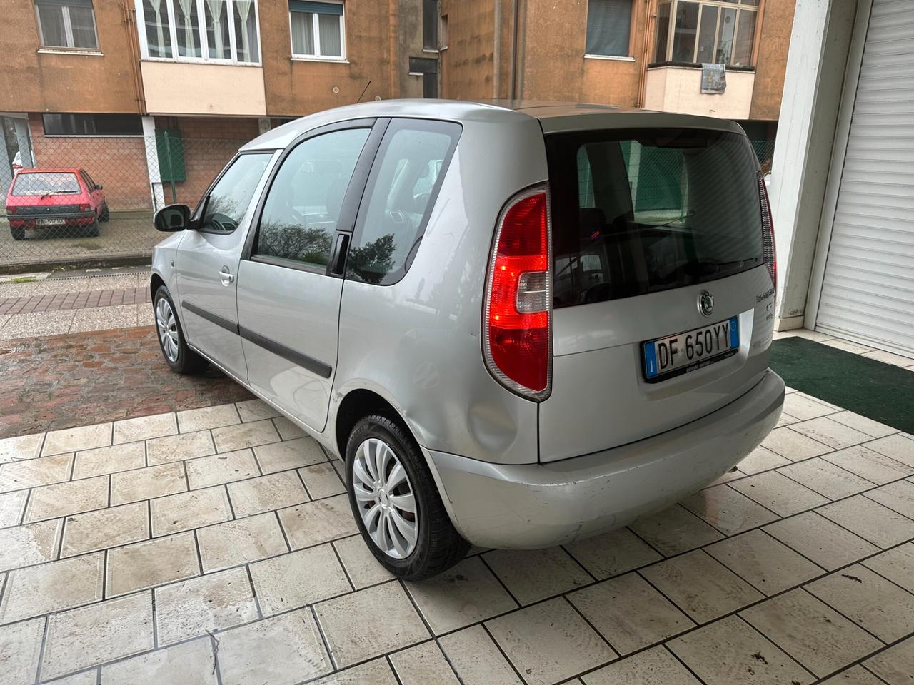 Skoda Roomster 1.4 GPL NEOPATENTATI (12 RATE)