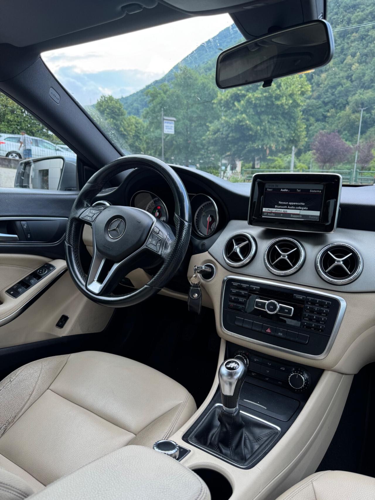 Mercedes-benz CLA 200 CLA 200 CDI Premium