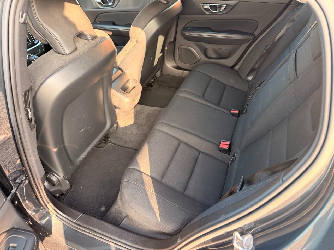 Volvo V60 2.0 d3 150 cv Business Geartronic