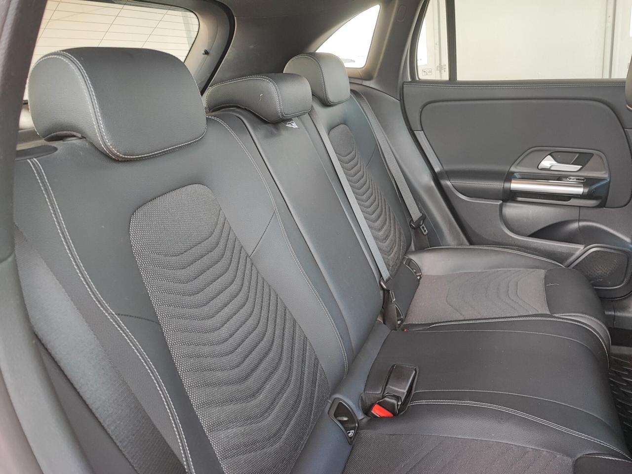 Mercedes-benz GLA 200 d Automatic Premium