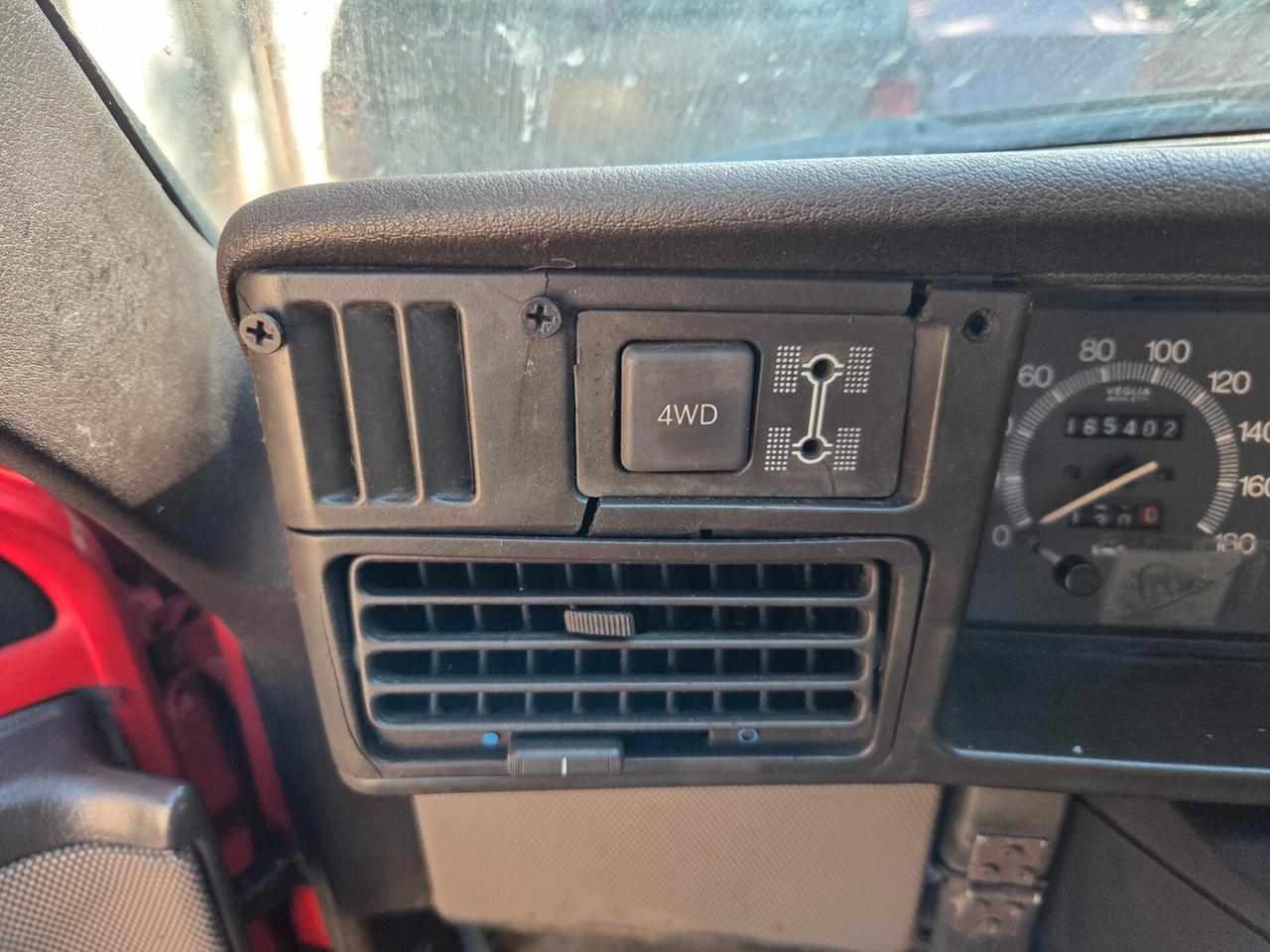 Lancia Ypsilon 4x4 GANCIO TRAINO