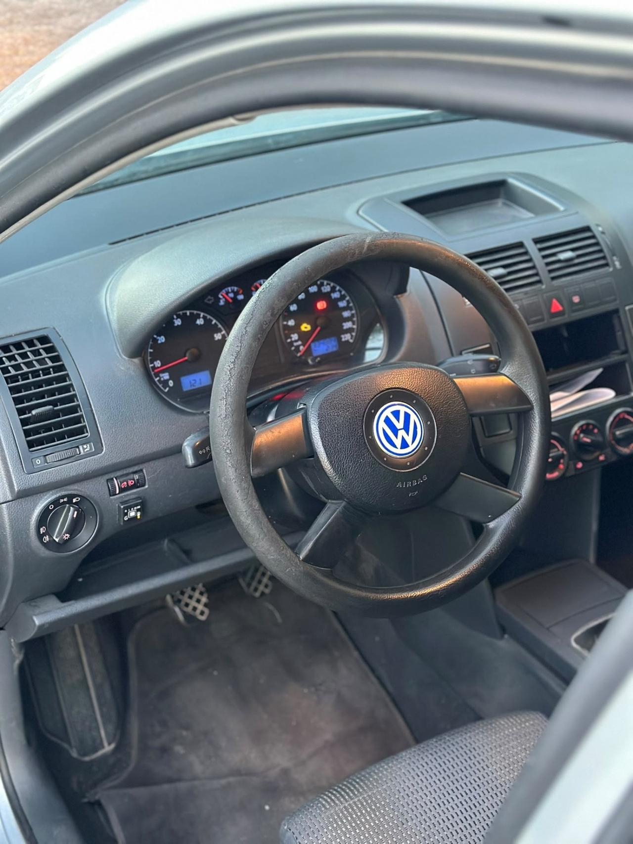 Volkswagen Polo 1.4 16V 5p. Trendline