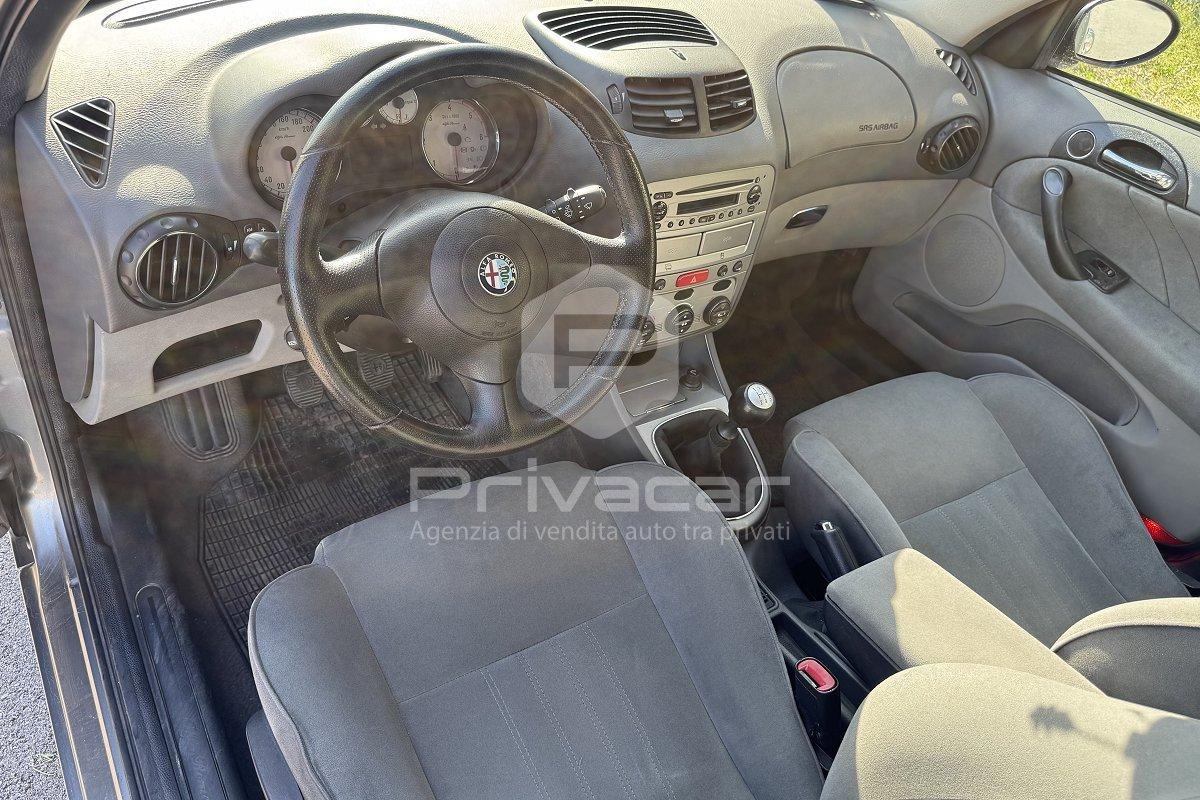 ALFA ROMEO 147 1.9 JTD (115) 5 porte Distinctive