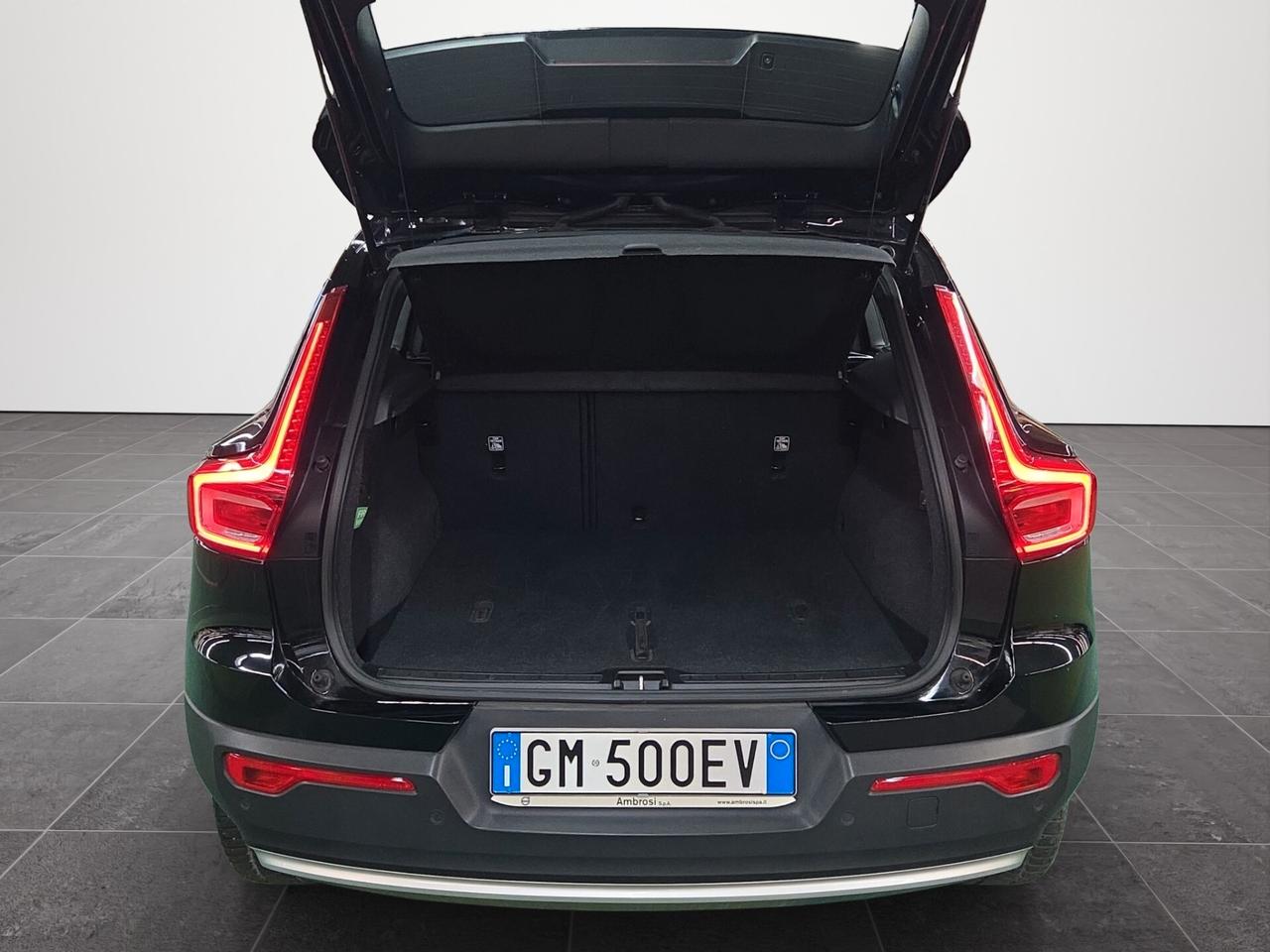 Volvo XC40 B3 automatico Essential