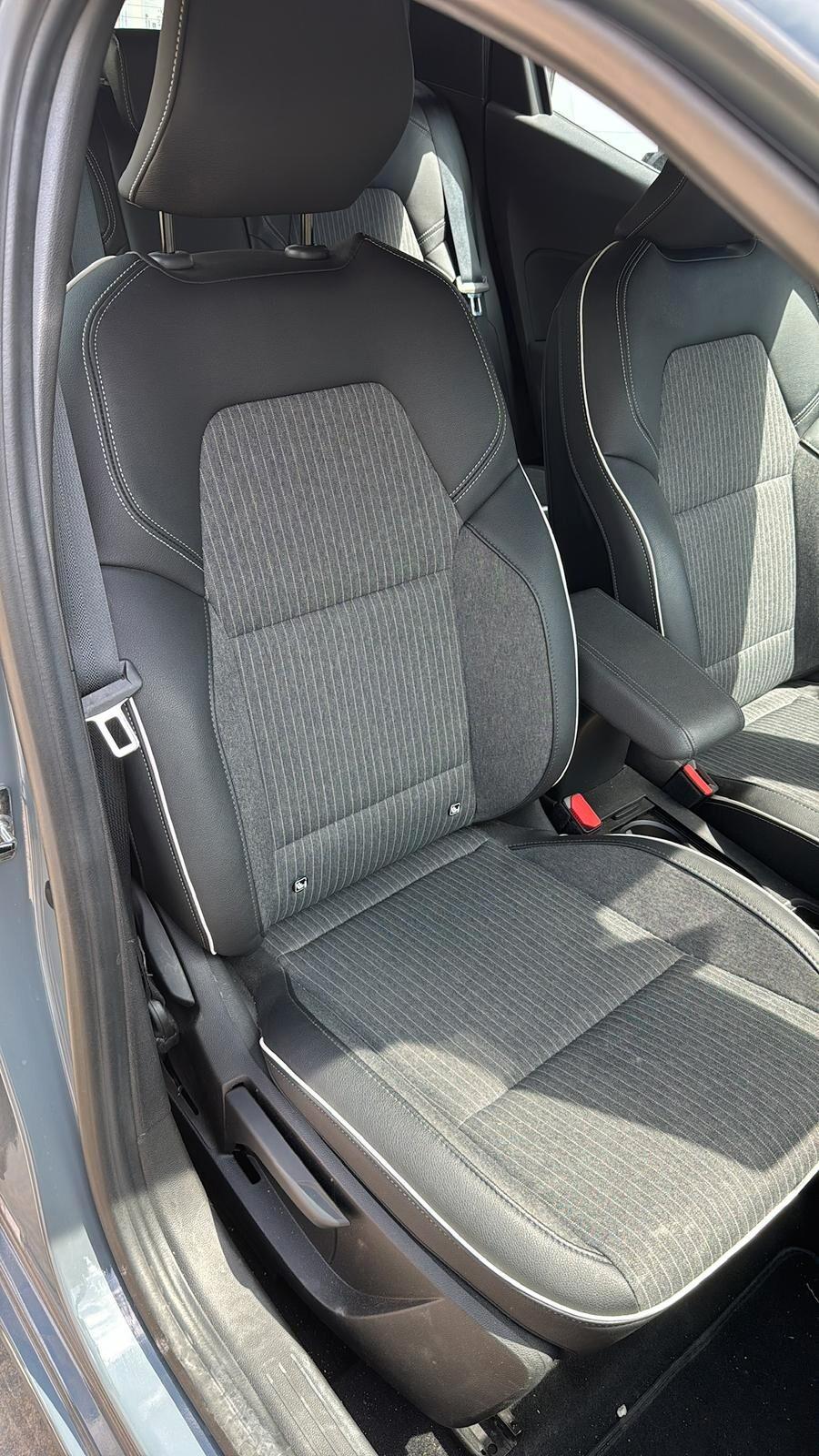 Renault Clio TCe 100 CV 5 porte Zen Benzina + GPL di Serie Anno 2021 solo 16.500km