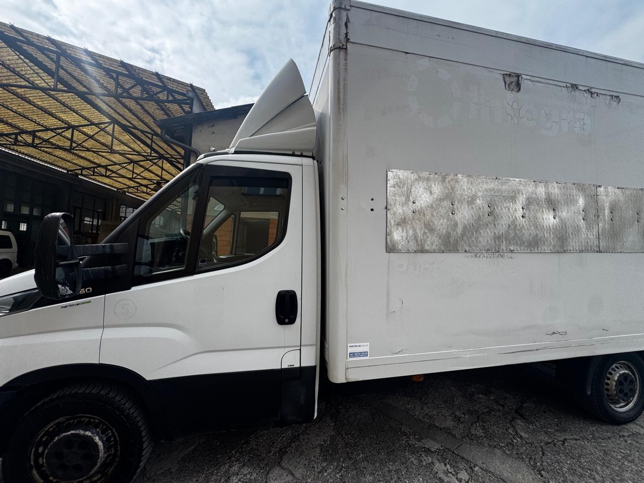 Iveco Daily , 2.3 diesel, 2028