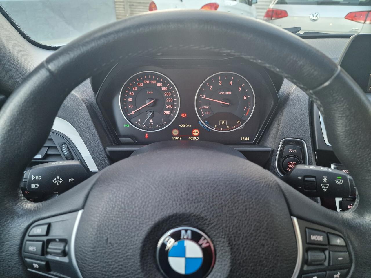 Bmw 118 118i auto 5p. Urban 136cv