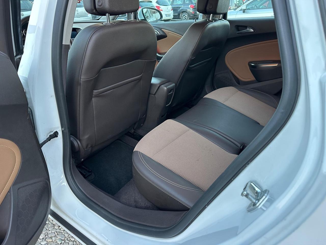 Opel Astra 1.7 CDTI 110CV Sports Tourer Cosmo