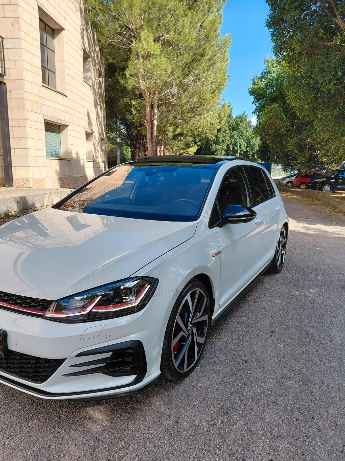Volkswagen Golf GTI Performance 2.0 245 CV TSI DSG 5p. BMT