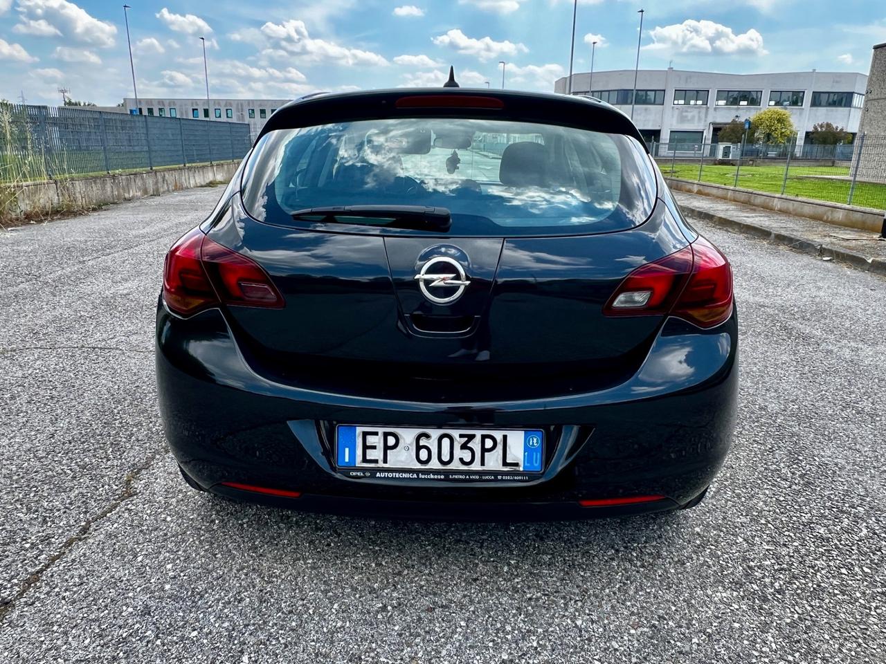 Opel Astra 1.7 CDTI 125CV 5 porte Cosmo Fleet