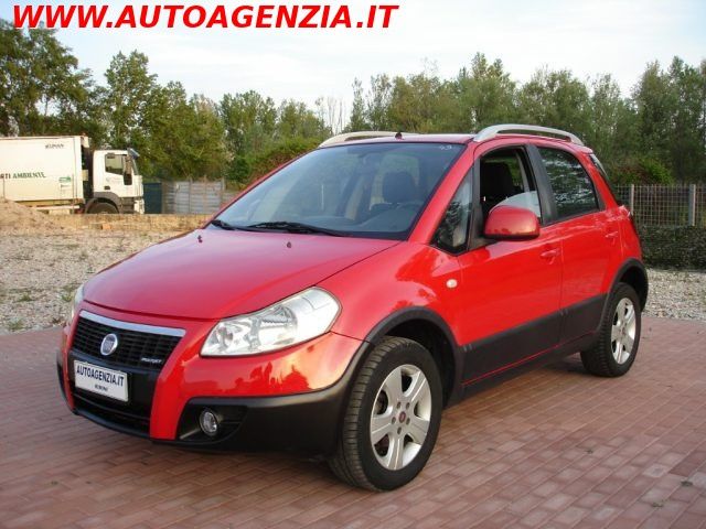 FIAT Sedici 1.9 MJT 4x4 Emotion