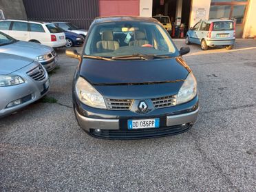 Renault Scenic Grand Scénic 1.5 dCi/105CV Pack