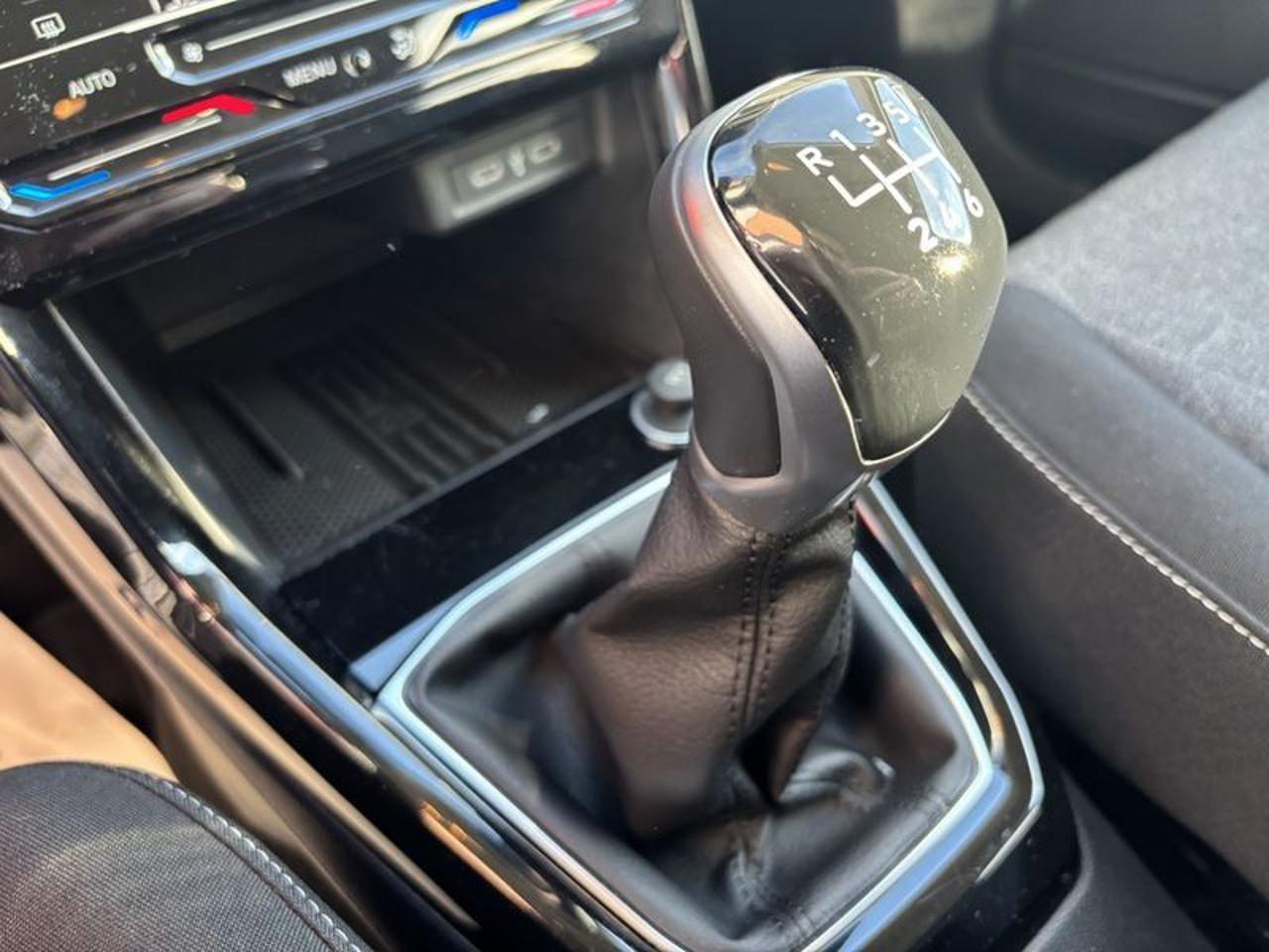 Volkswagen T-Cross 1.0 TSI 115 CV Life LED-APP CONNECT-17"