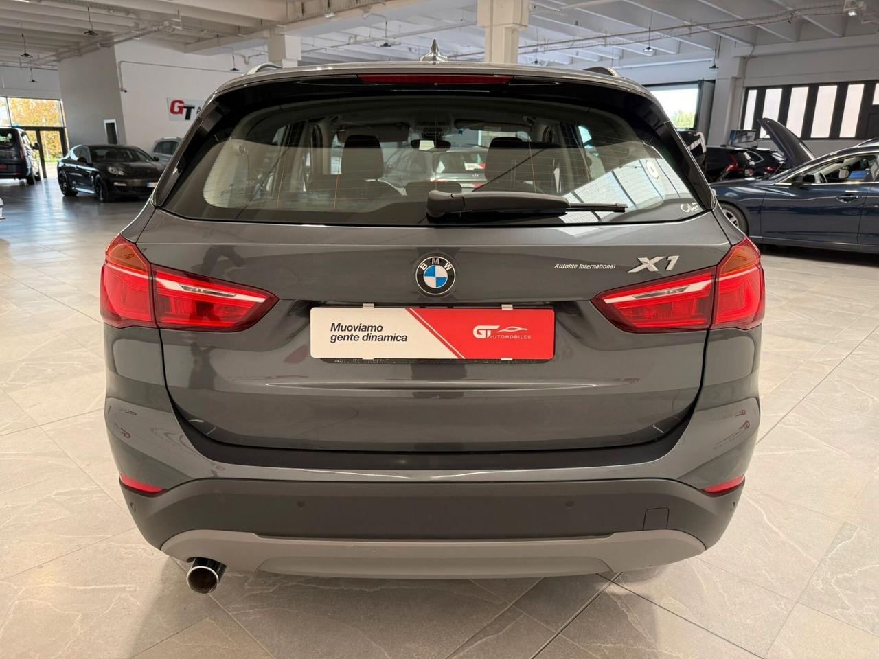 Bmw X1 sDrive18d Business