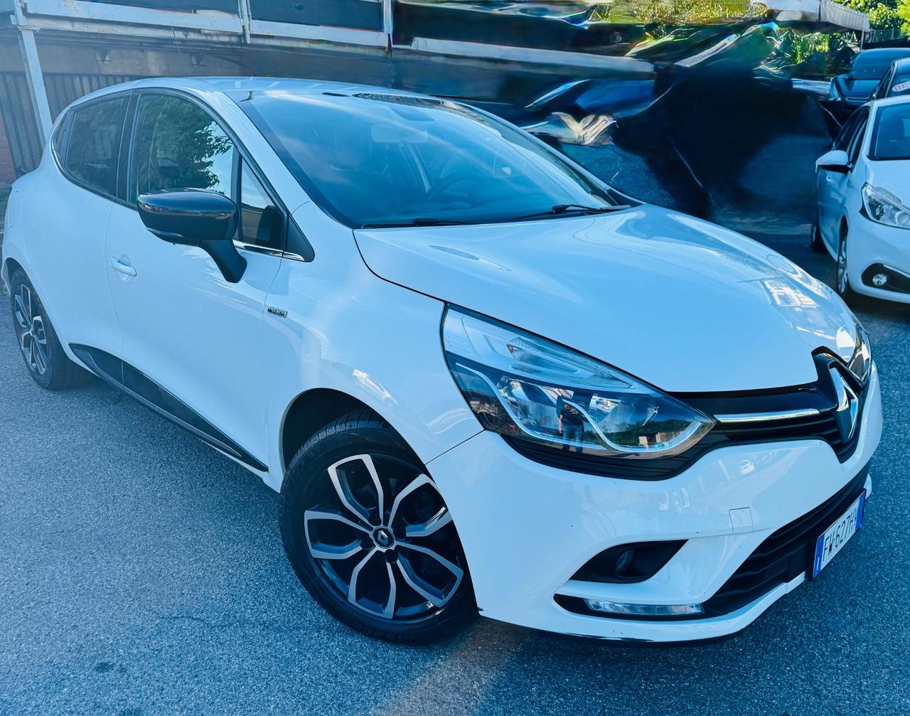 Renault Clio Sporter dCi 8V 75 CV Moschino Intens