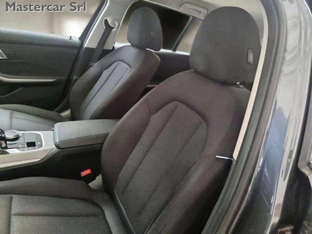 BMW 320 G21 320d Touring mhev 48V xdrive Business Advantag