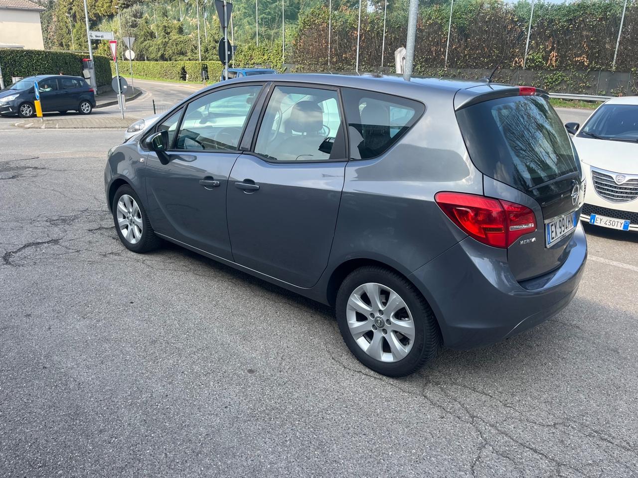 Opel Meriva 1.4 100CV Cosmo/Euro6B/unico proprietario/neopatentato