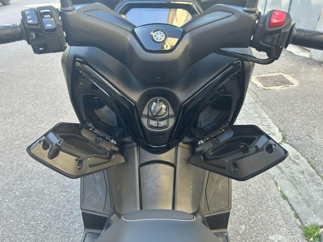 YAMAHA X-MAX 300 Icon Black