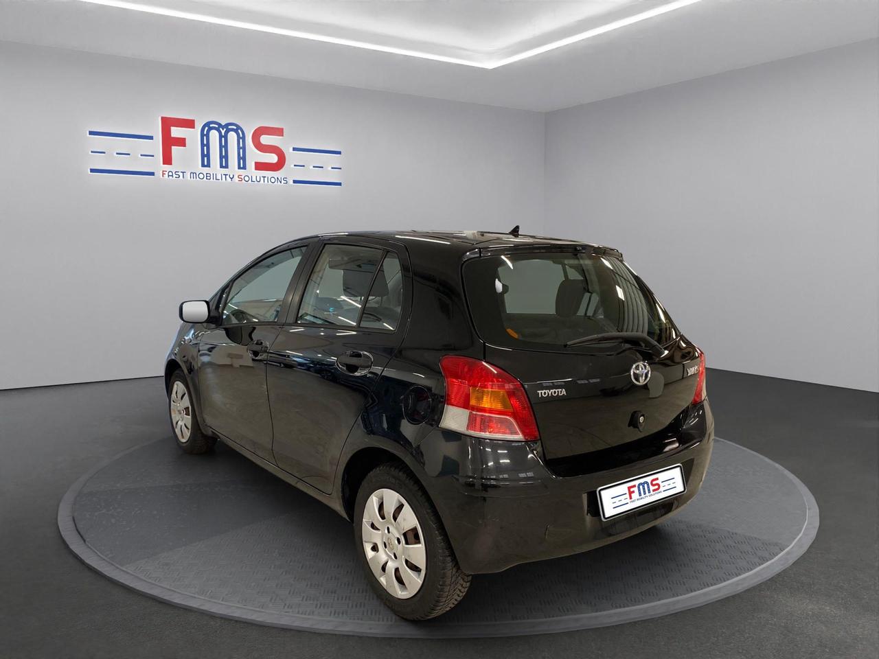Toyota Yaris 5p 1.0 Now