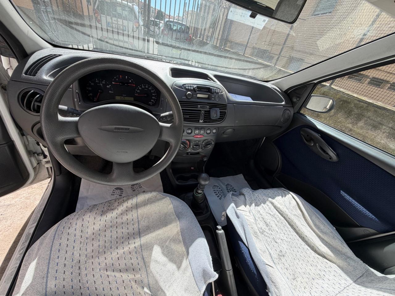 Fiat Punto 1.2i cat 5 porte EL