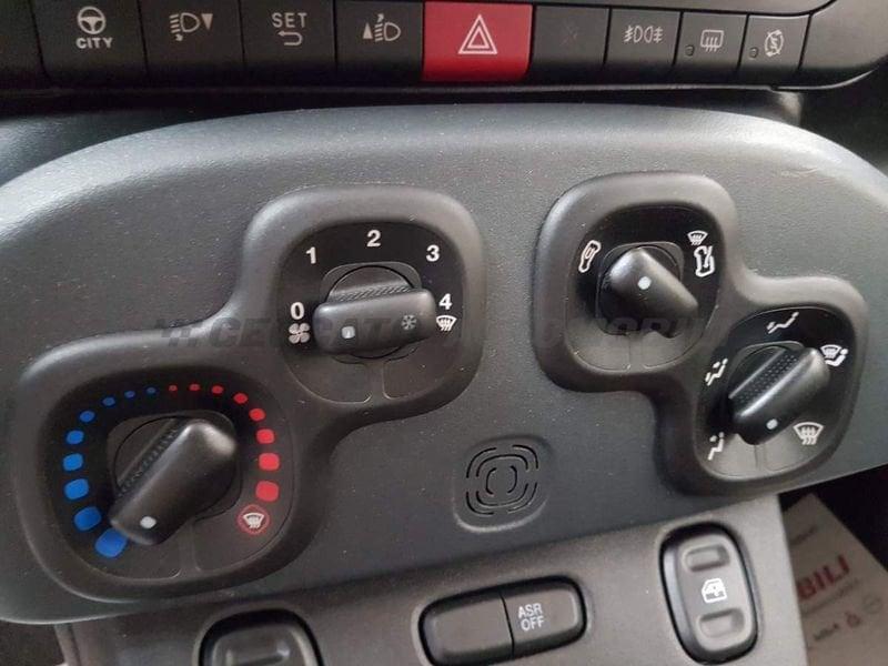 FIAT Panda Cross Panda 1.0 firefly hybrid Cross s&s 70cv 5p.ti