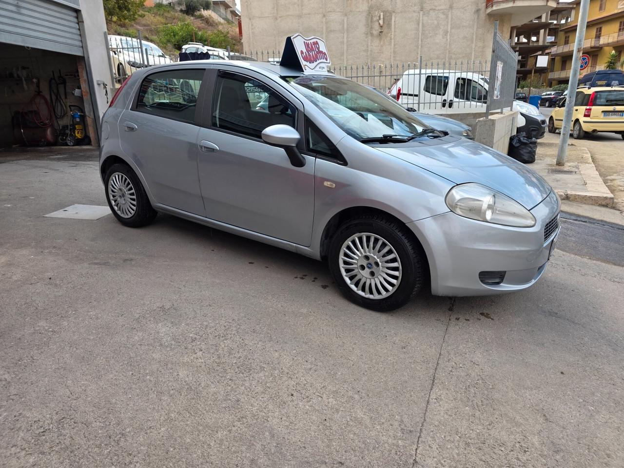 Fiat Grande Punto 1.3 MJT 75 CV 5 porte Dynamic