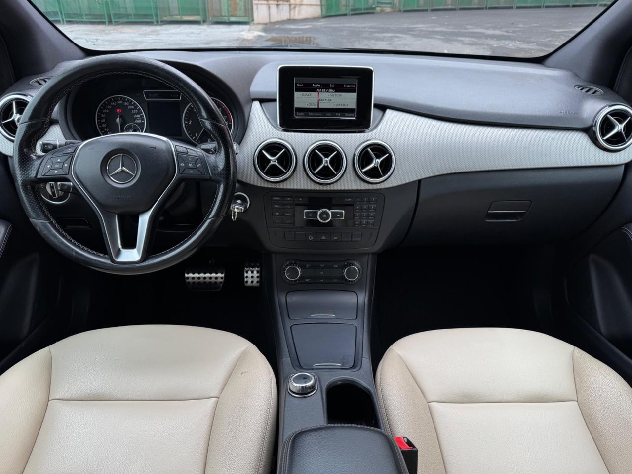 Mercedes Classe B CAMBIO AUTOMATICO/PELLE/FARI XENO