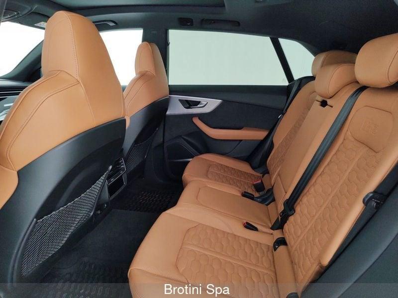 Audi Q8 RS TFSI V8 quattro tiptronic
